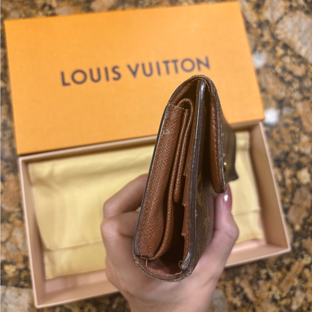 🌸Louis Vuitton Brown Monogram Wallet - Picture 10 of 12